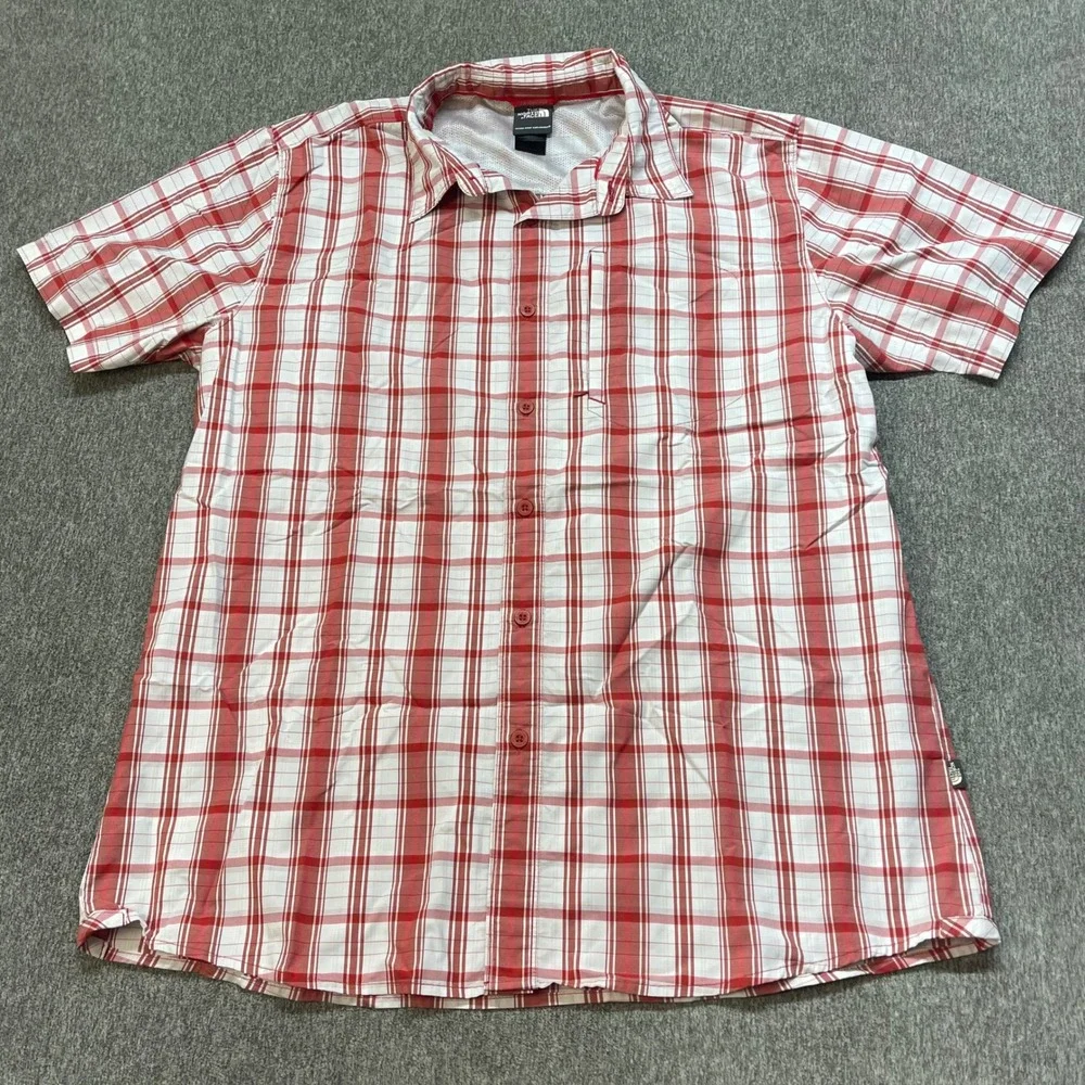 The North Face Mens XL Red White Plaid Short Sleeve Hiking Button Down Shirt